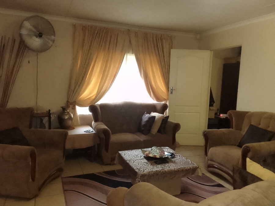 3 Bedroom Property for Sale in Protea Park North West